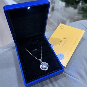 5CT MOISSANITE NECKLACE (blue box)